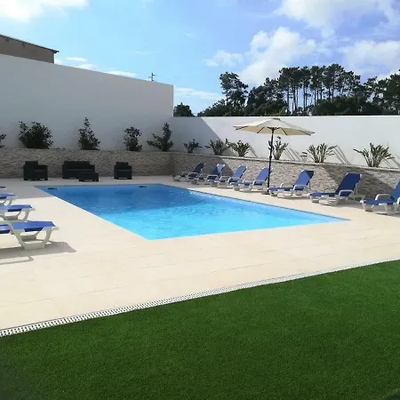 Alojamentos Campo & Mar - Vivenda Golden House Holiday home *