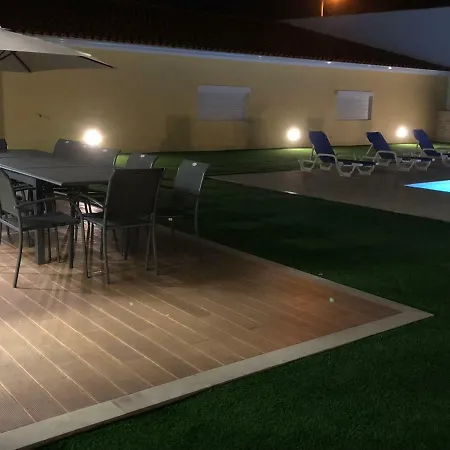 度假居 Alojamentos Campo & Mar - Vivenda Golden House *