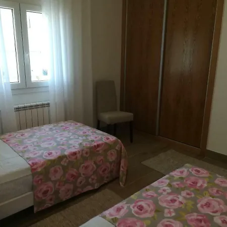 Alojamentos Campo & Mar - Vivenda Golden House Holiday home Bica